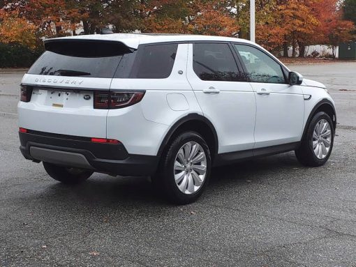 2018 White land Range Rover 31