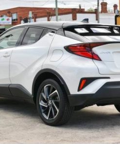 2020 White Toyota C HR 6