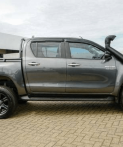 2016 Toyota Hilux SR (4X4)