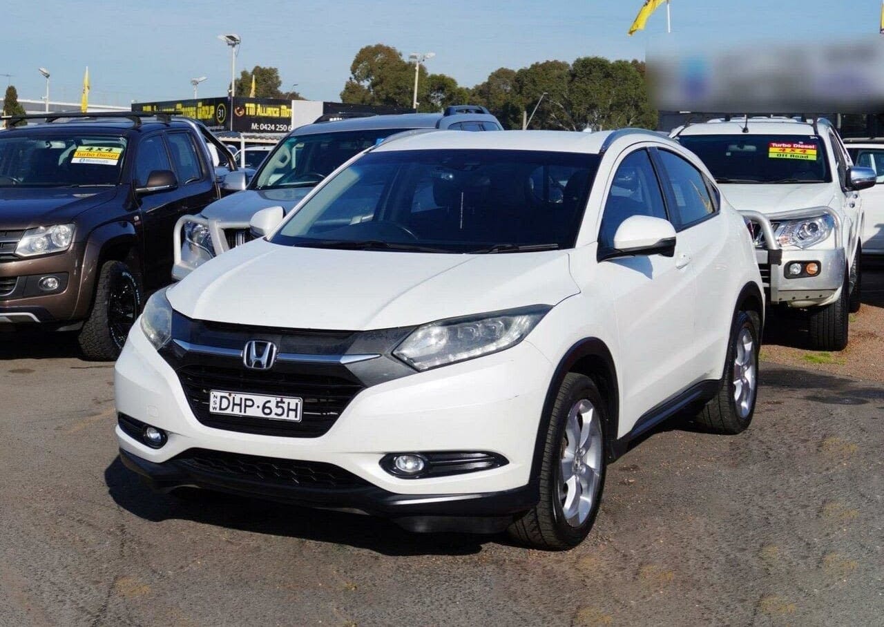 2017 Honda HR-V Best Deals - Certified Pre-Owned 1 2017 Honda HR-V Best Deals - Certified Pre-Owned 2017 HONDA HR-V (RHD)