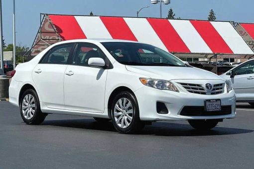 2013 TOYOTA COROLLA