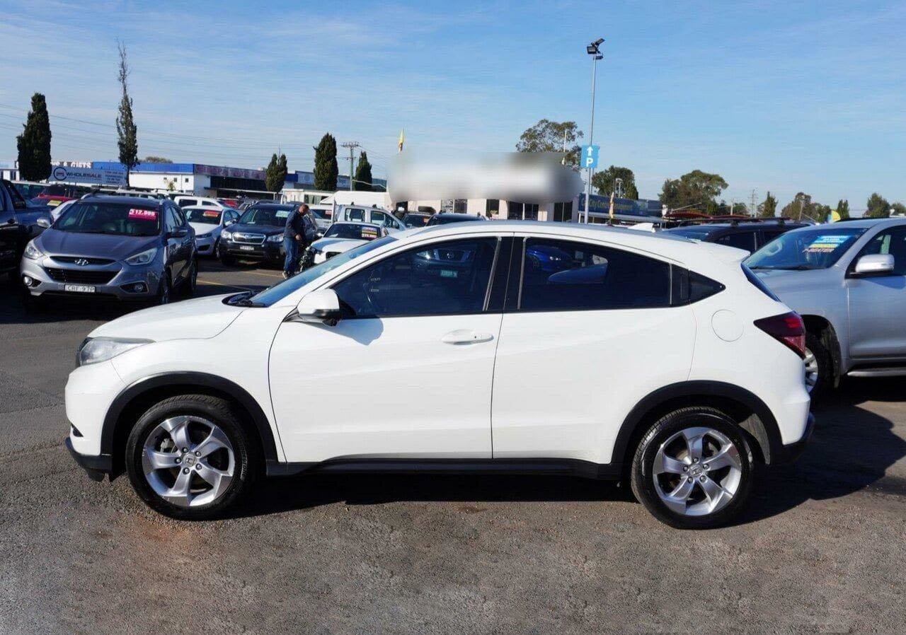 2017 Honda HR-V Best Deals - Certified Pre-Owned 5 2017 Honda HR-V Best Deals - Certified Pre-Owned - Image 5