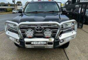 2020 Toyota Land Cruiser 4dr SUV 4WD