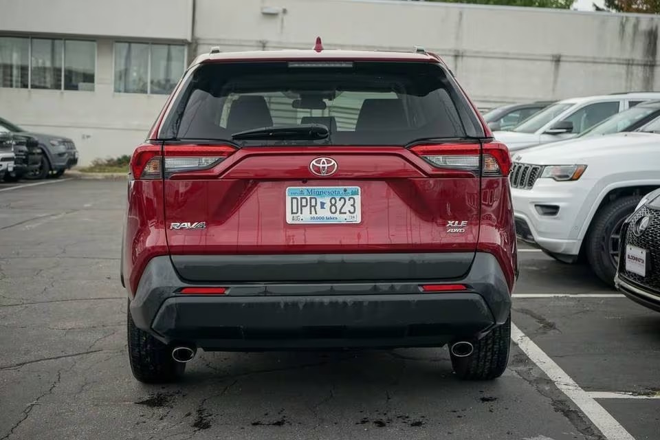 2019 TOYOTA RAV4 BEST DEALS 2 2019 TOYOTA RAV4 BEST DEALS - Image 2