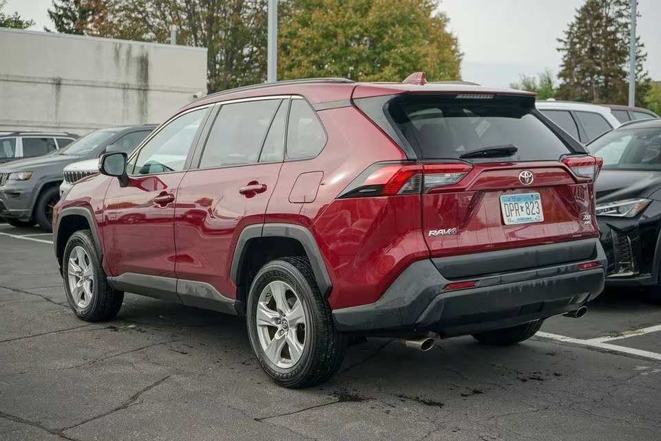 2019 TOYOTA RAV4 BEST DEALS 5 2019 TOYOTA RAV4 BEST DEALS - Image 5