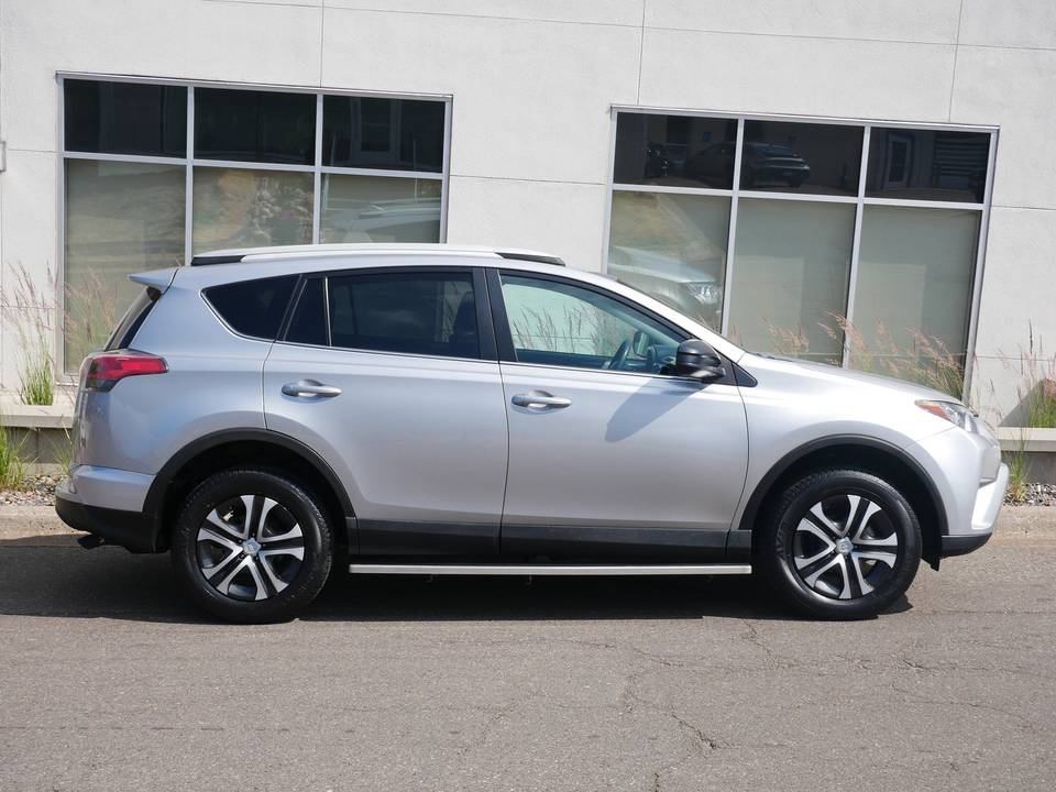 2018 TOYOTA RAV4 BEST DEALS 3 2018 TOYOTA RAV4 BEST DEALS - Image 3