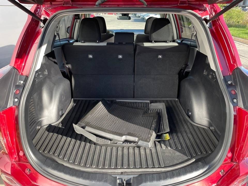 2018 Toyota RAV4 AWD (BEST DEALS) 7 2018 Toyota RAV4 AWD (BEST DEALS) - Image 7