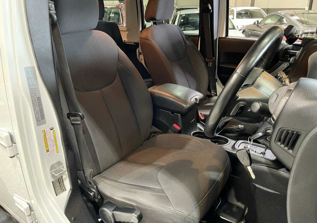 2018 Jeep Wrangler Unlimited R.H.D For Sale 6 2018 Jeep Wrangler Unlimited R.H.D For Sale - Image 6