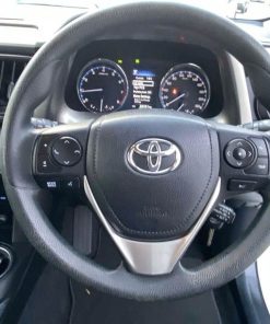 2018 Toyota RAV4 White 13