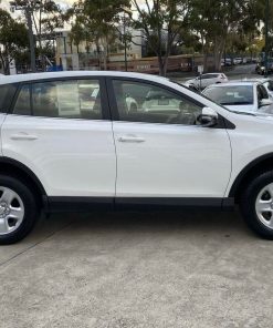 2018 Toyota RAV4 White 2