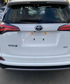 2018 Toyota RAV4 White 7