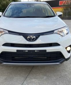 2018 Toyota RAV4 White 9