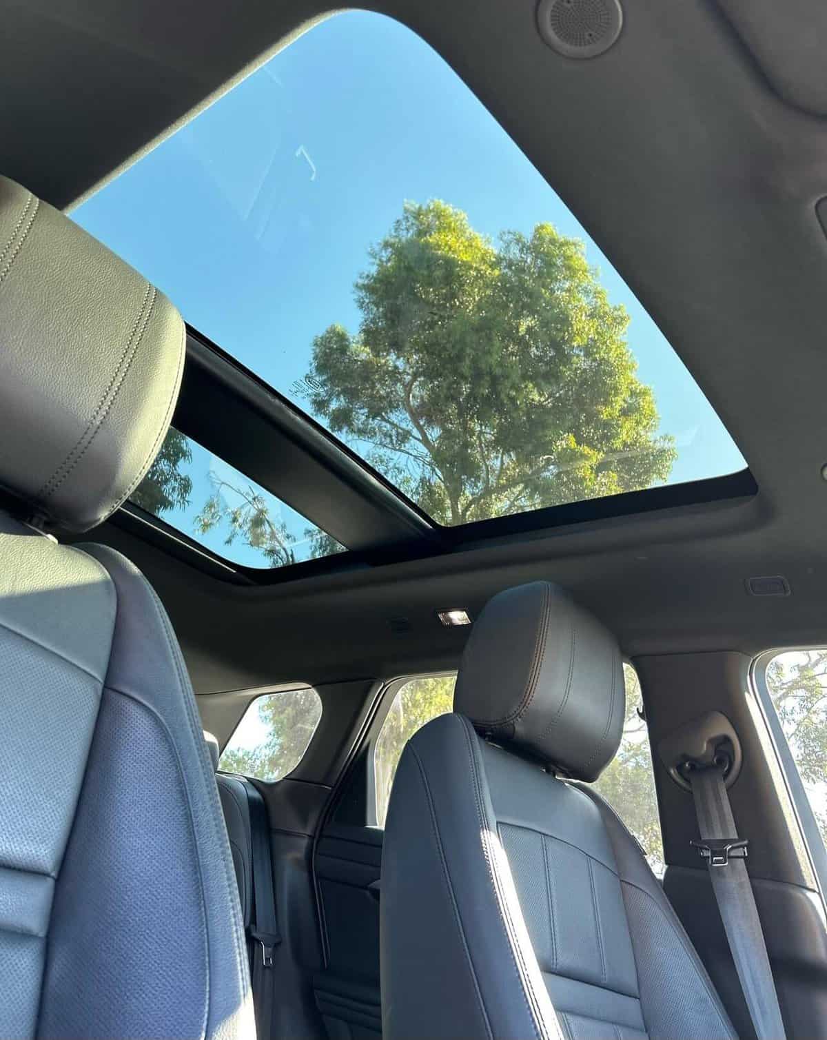 2021 Land Rover Range Rover Evoque ( Luxury 5 seats) 8 2021 Land Rover Range Rover Evoque ( Luxury 5 seats) - Image 8