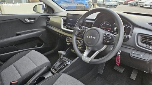 2022 kia stonic Used 18