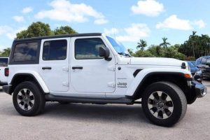 white 2018 Jeep Wrangler Unlimited Sahara 6