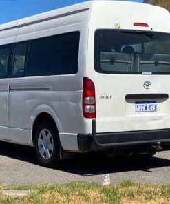 2 2010 TOYOTA HIACE 3