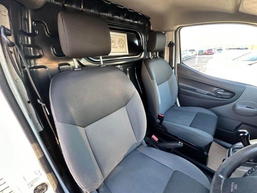 2018 Nissan NV200 14