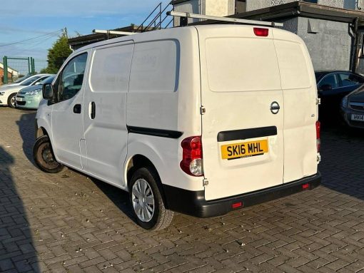 2018 Nissan NV200 22