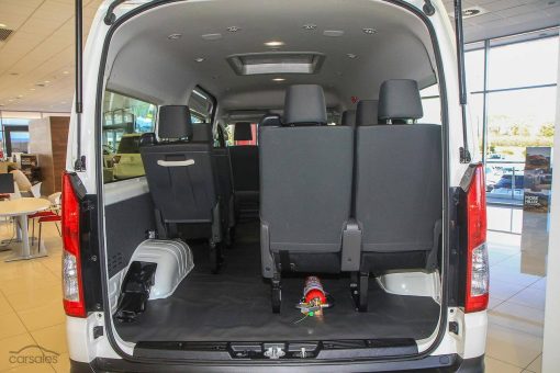 2022 Toyota Hiace Commuter Super LWB 6 Automatic 10 1