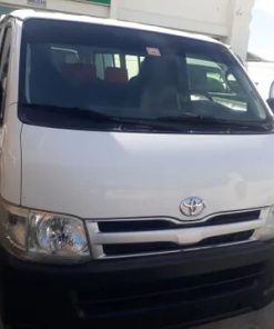 2010 Toyota HiAce 9 seats (1)