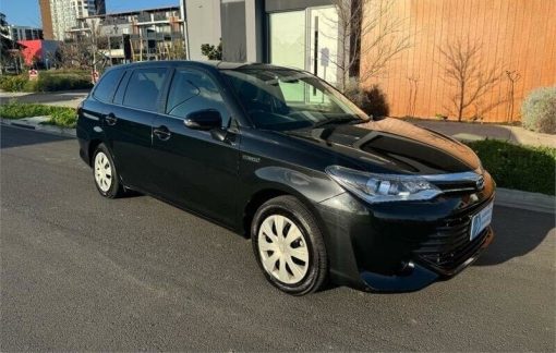 2015 Toyota Corolla Fielder Hybrid