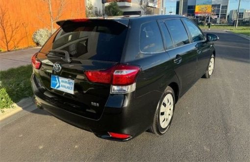 2015 Toyota Corolla Fielder Hybrid 4