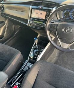 2015 Toyota Corolla Fielder Hybrid 9