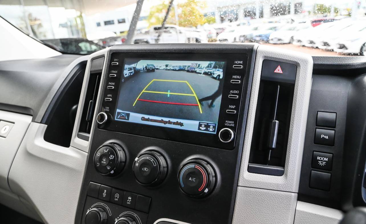 2023 HiAce Commuter Super LWB Auto 11 2023 HiAce Commuter Super LWB Auto - Image 11