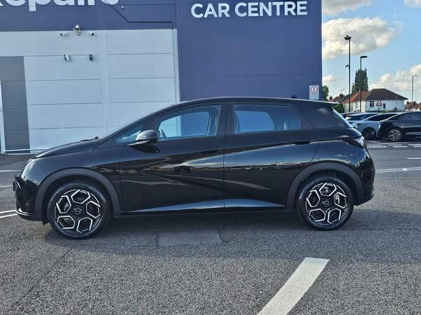 2024 BYD Dolphin Black 60.48kWh - BRAND NEW For Sale 4 2024 BYD Dolphin Black 60.48kWh - BRAND NEW For Sale - Image 4