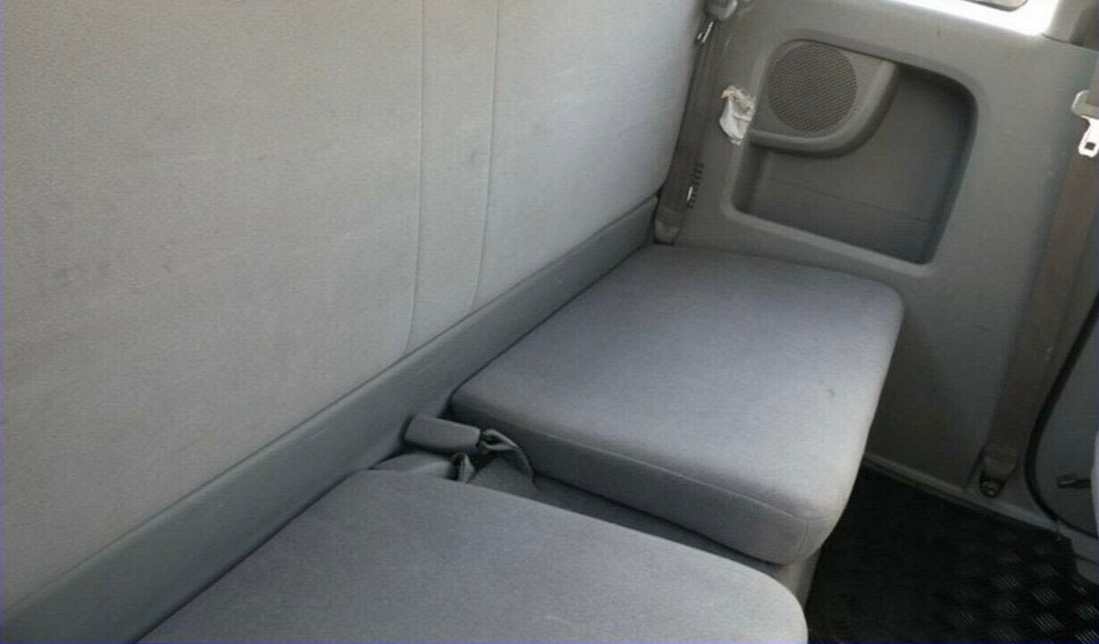 2010 Toyota Hilux Technology - Certified Pre-Owned 7 2010 Toyota Hilux Technology - Certified Pre-Owned - Image 7