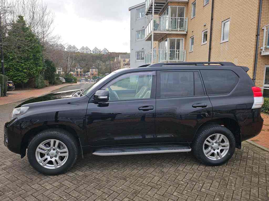 2011 Toyota Land Cruiser 4WD BEST DEALS - Certified Pre-Owned 11 2011 Toyota Land Cruiser 4WD BEST DEALS - Certified Pre-Owned