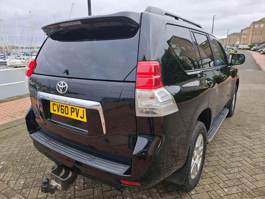 2011 Toyota Land Cruiser 4WD BEST DEALS - Certified Pre-Owned 9 2011 Toyota Land Cruiser 4WD BEST DEALS - Certified Pre-Owned - Image 9