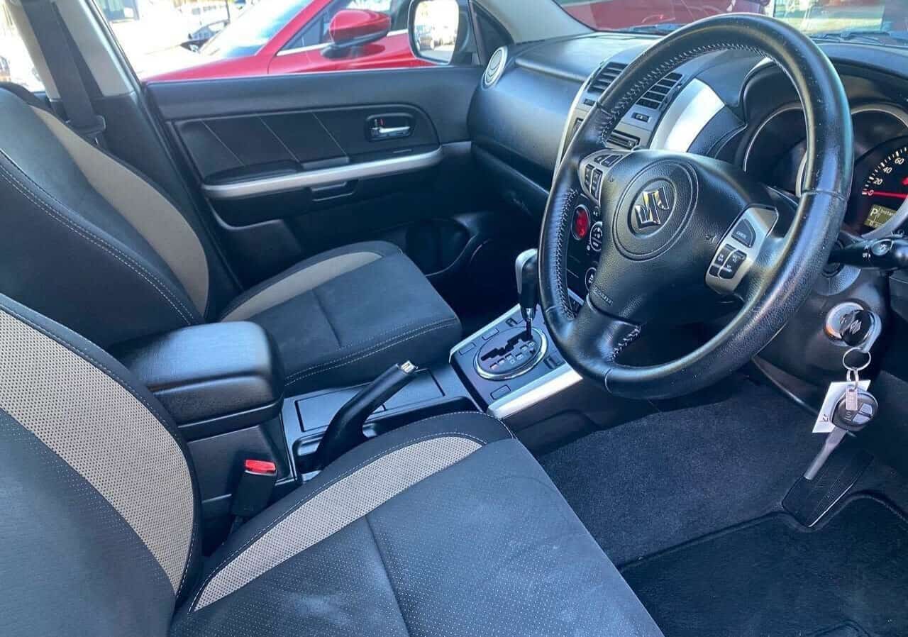 2017 Suzuki Grand Vitara Best Deals - Certified Pre-Owned 6 2017 Suzuki Grand Vitara Best Deals - Certified Pre-Owned - Image 6