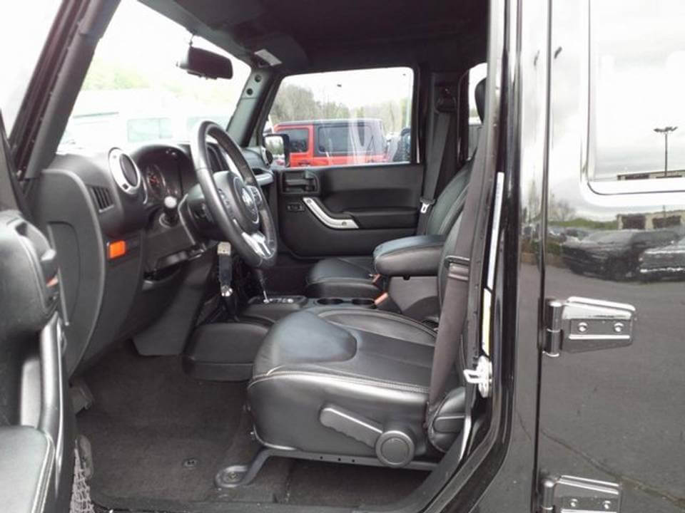 2017 Jeep Wrangler JK Unlimited Sahara - Certified Pre-Owned 10 2017 Jeep Wrangler JK Unlimited Sahara - Certified Pre-Owned - Image 10