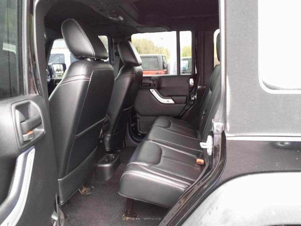 2017 Jeep Wrangler JK Unlimited Sahara - Certified Pre-Owned 6 2017 Jeep Wrangler JK Unlimited Sahara - Certified Pre-Owned - Image 6