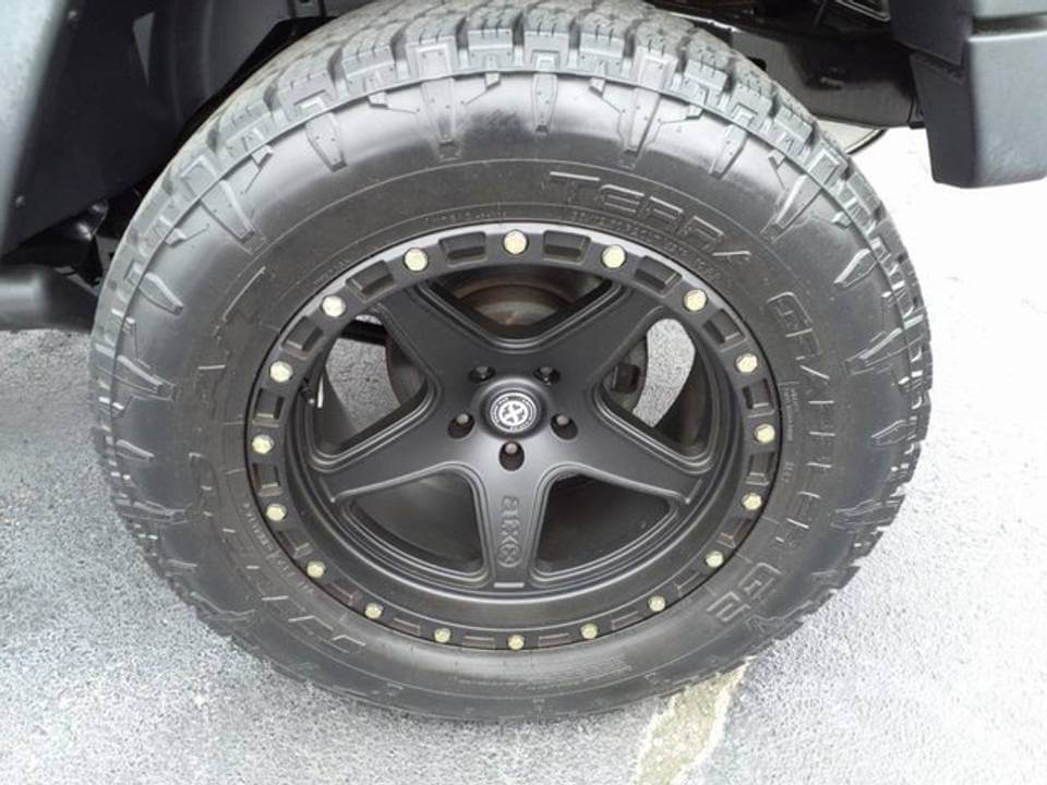 2017 Jeep Wrangler JK Unlimited Sahara - Certified Pre-Owned 11 2017 Jeep Wrangler JK Unlimited Sahara - Certified Pre-Owned - Image 11