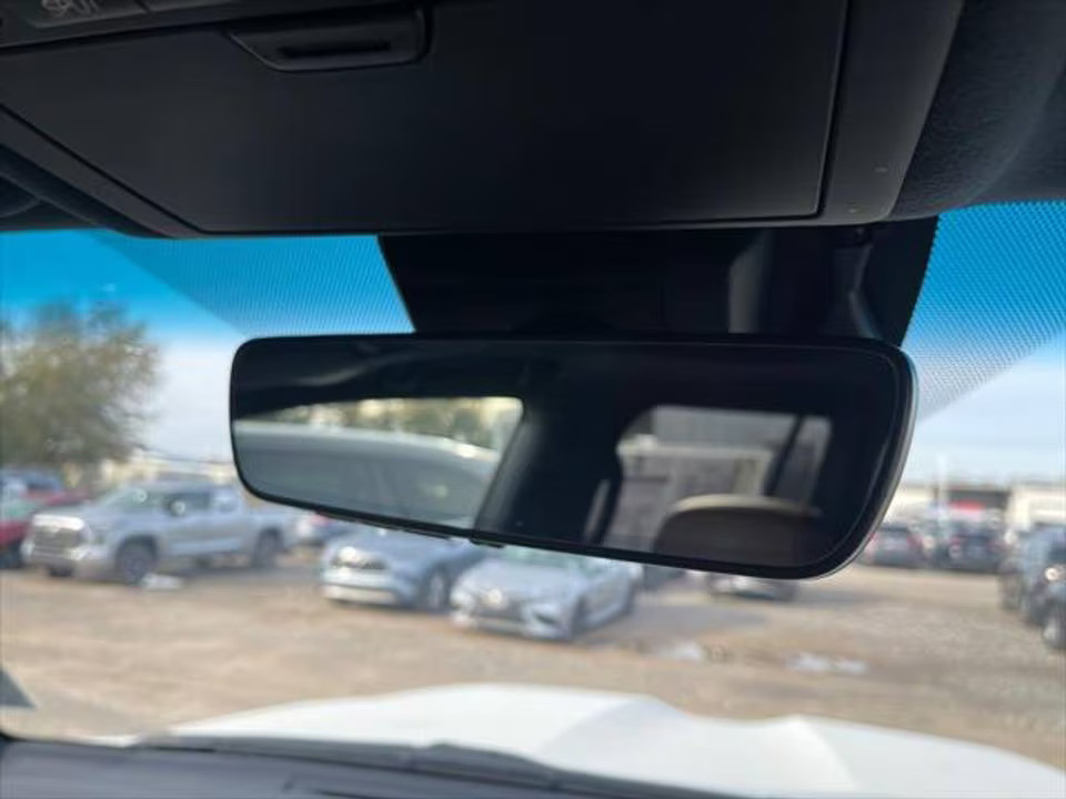 2021 Toyota Land Cruiser 4dr SUV LUXURY - Certified Pre-Owned 7 2021 Toyota Land Cruiser 4dr SUV LUXURY - Certified Pre-Owned - Image 7