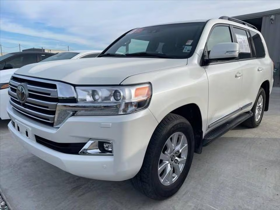 2021 Toyota Land Cruiser 4dr SUV LUXURY - Certified Pre-Owned 1 2020 Toyota Land Cruiser LUXURY - Certified Pre-Owned