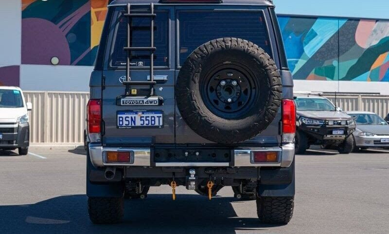 2020 Toyota Land Cruiser 70 - Certified Pre-Owned 6 2020 Toyota Land Cruiser 70 - Certified Pre-Owned - Image 6