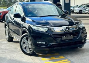 Used 2021 Honda HR-V AWD (All Wheel Drive) Technology - Certified Pre-Owned