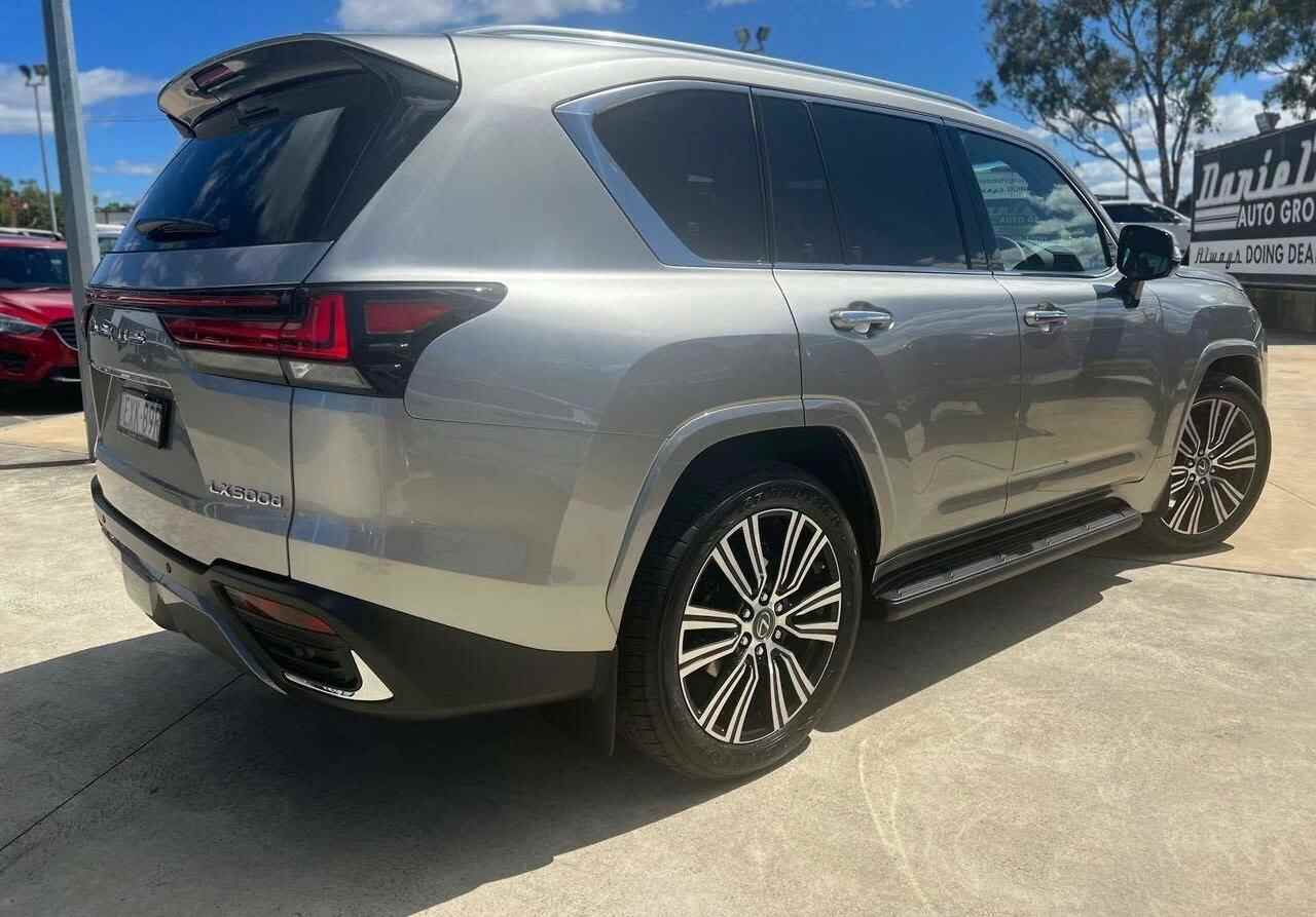 2022 Lexus LX500D Sports Luxury FJA310R - Certified Pre-Owned 11 2022 Lexus LX500D Sports Luxury FJA310R - Certified Pre-Owned - Image 11