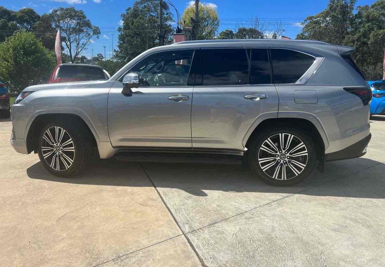2022 Lexus LX500D Sports Luxury FJA310R - Certified Pre-Owned 4 2022 Lexus LX500D Sports Luxury FJA310R - Certified Pre-Owned