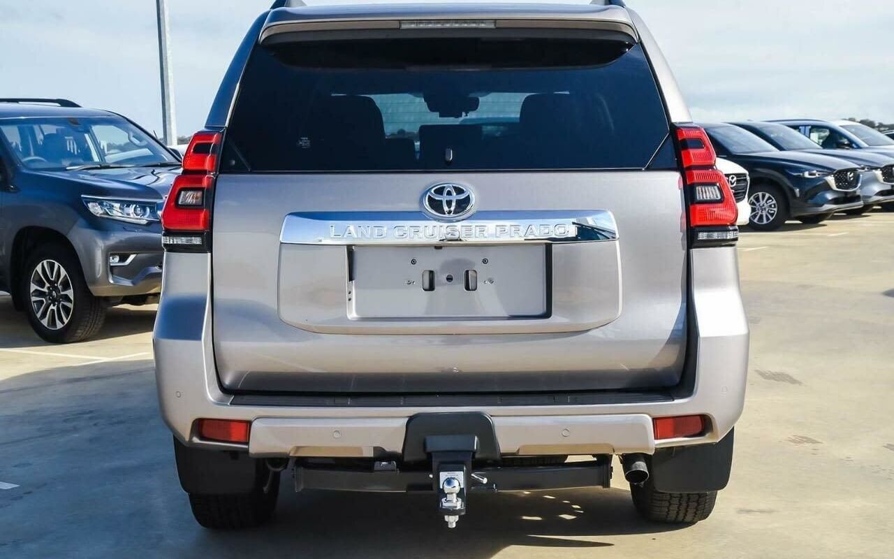 2023 Toyota Landcruiser Prado Luxury & Technology - Certified Pre-Owned 10 2023 Toyota Landcruiser Prado Luxury & Technology - Certified Pre-Owned - Image 10