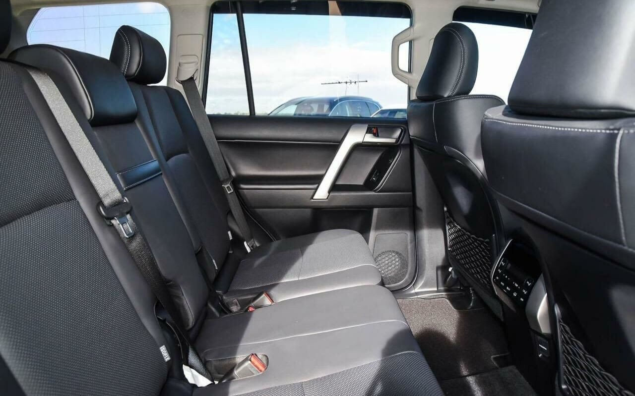 2023 Toyota Landcruiser Prado Luxury & Technology - Certified Pre-Owned 4 2023 Toyota Landcruiser Prado Luxury & Technology - Certified Pre-Owned - Image 4