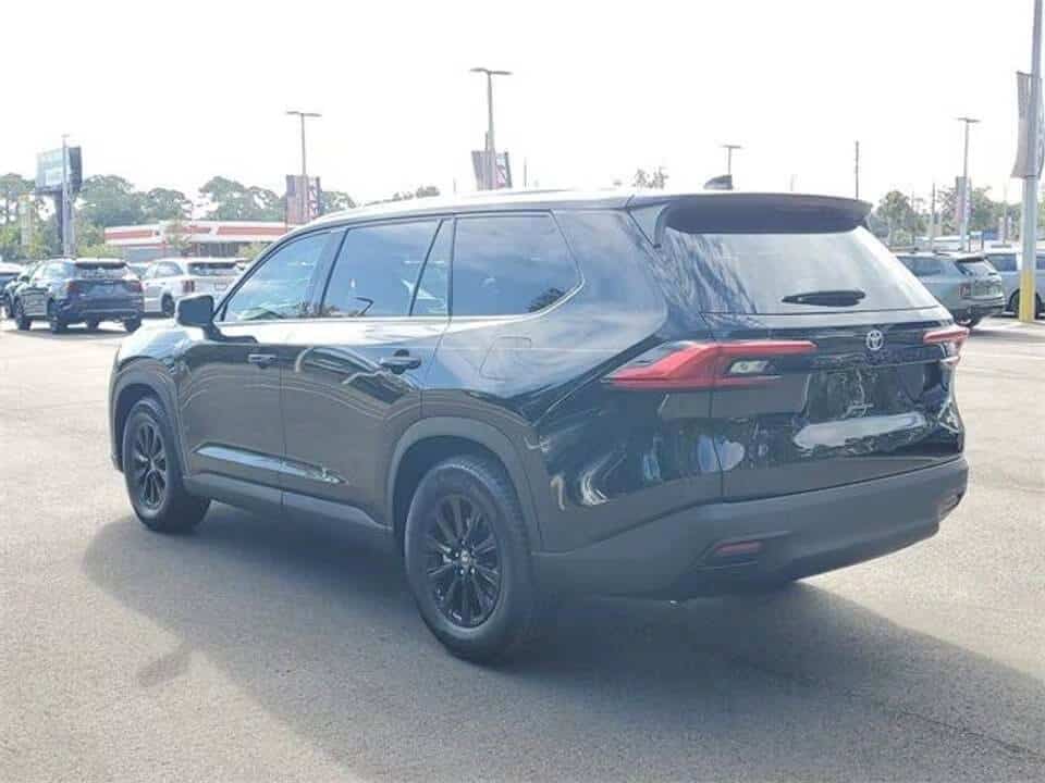 2024 Toyota Grand Highlander XLE 4dr SUV Unlimited - Certified Pre-Owned 3 2024 Toyota Grand Highlander XLE 4dr SUV Unlimited - Certified Pre-Owned - Image 3