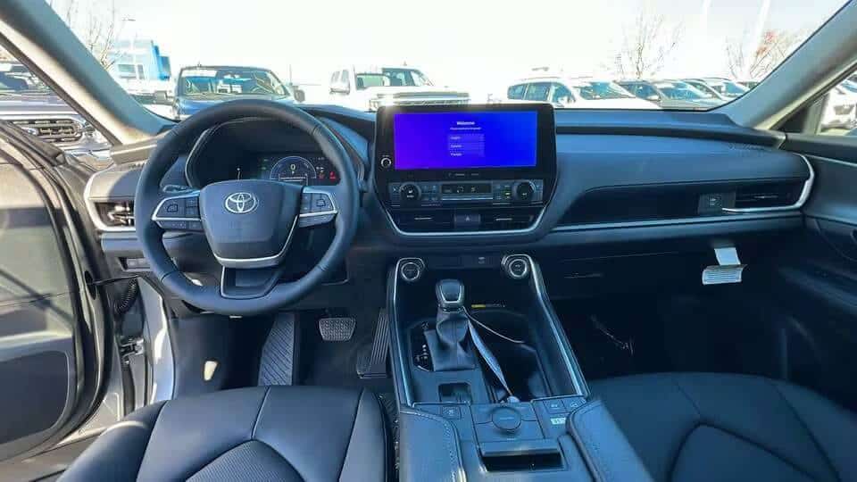 2024 Toyota Grand Highlander Hybrid XLE Unlimited 4dr SUV- Certified Pre-Owned 4 2024 Toyota Grand Highlander Hybrid XLE Unlimited 4dr SUV- Certified Pre-Owned - Image 4