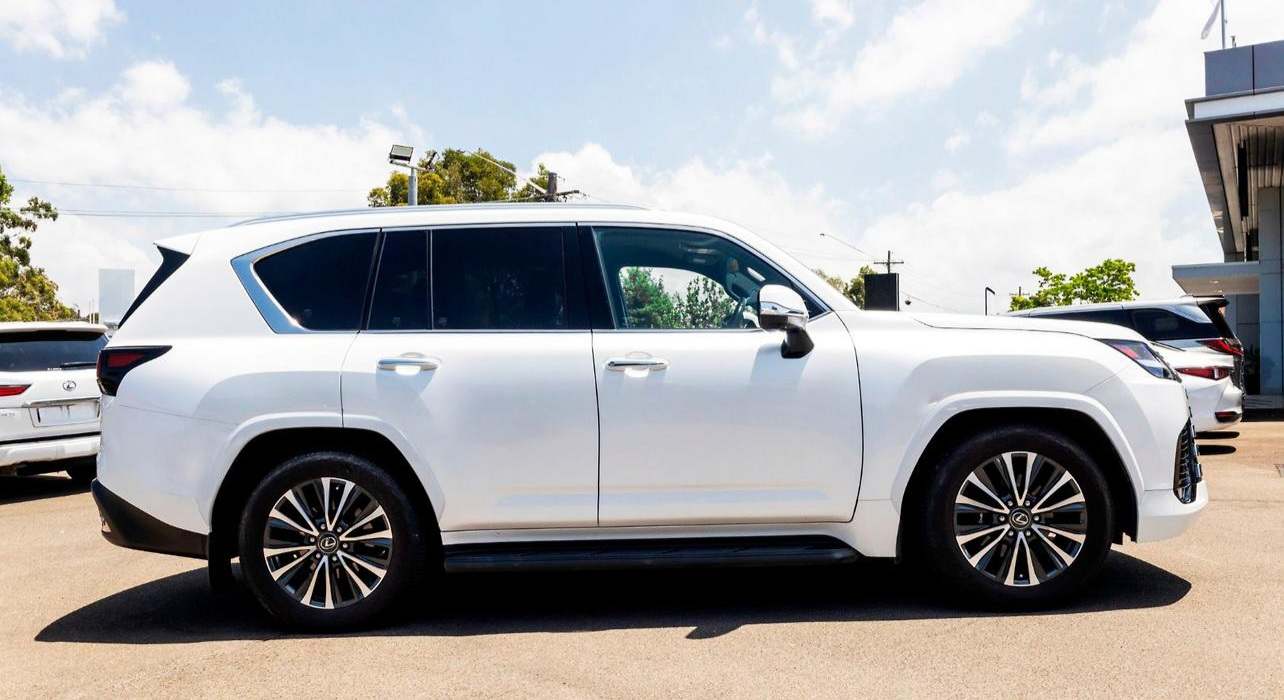 2025 Lexus LX LX500d Auto 4x4 - Certified Pre-Owned 4 2025 Lexus LX LX500d Auto 4x4 - Certified Pre-Owned