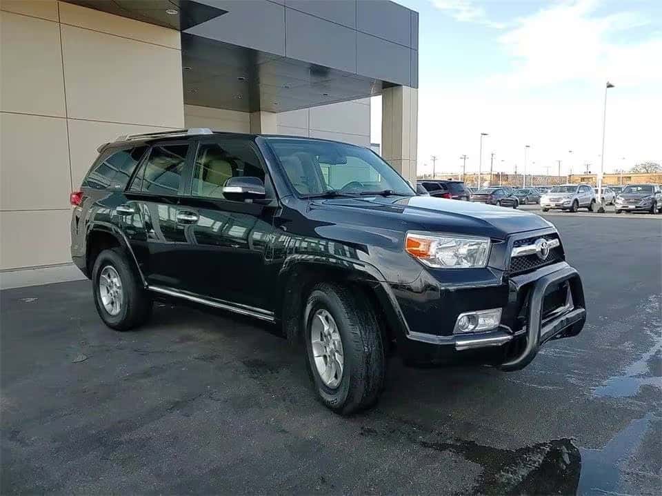 2013 Toyota 4Runner SR5 4dr SUV 4WD - Certified Pre-Owned 4 2013 Toyota 4Runner SR5 4dr SUV 4WD - Certified Pre-Owned - Image 4
