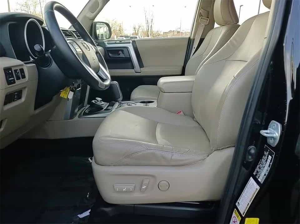 2013 Toyota 4Runner SR5 4dr SUV 4WD - Certified Pre-Owned 5 2013 Toyota 4Runner SR5 4dr SUV 4WD - Certified Pre-Owned - Image 5