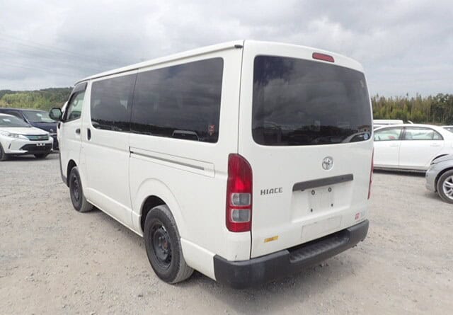 2018 Toyota HiAce Automatic Best Vans - Certified Pre-Owned 4 2018 Toyota HiAce Automatic Best Vans - Certified Pre-Owned - Image 4